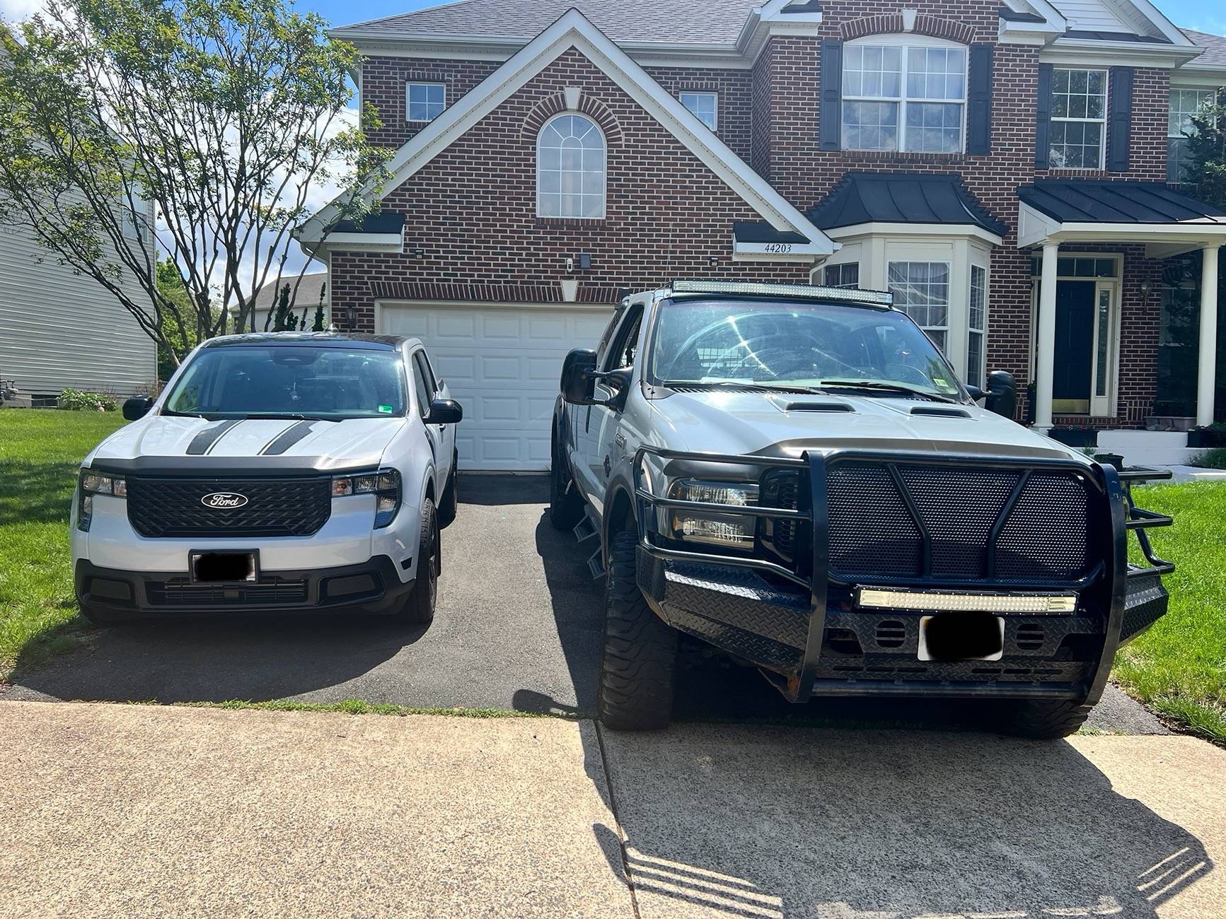 Ford Maverick Post your Maverick next to ridiculously large trucks - photos thread IMG_5861