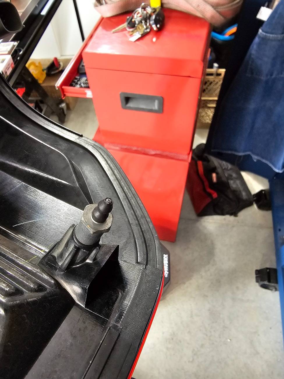 Ford Maverick Tail Light Issue 1000021009