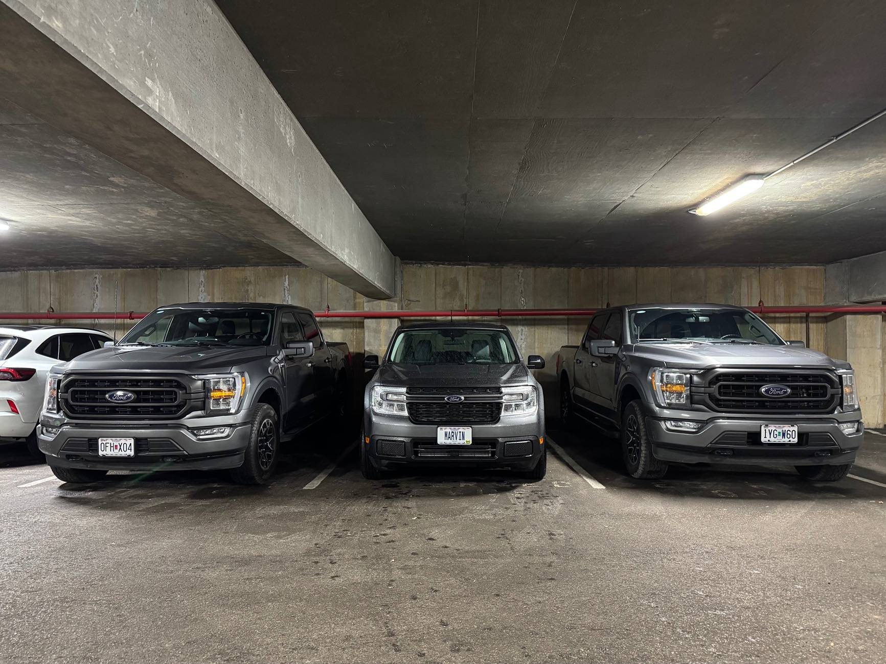Ford Maverick Post your Maverick next to ridiculously large trucks - photos thread IMG_8949