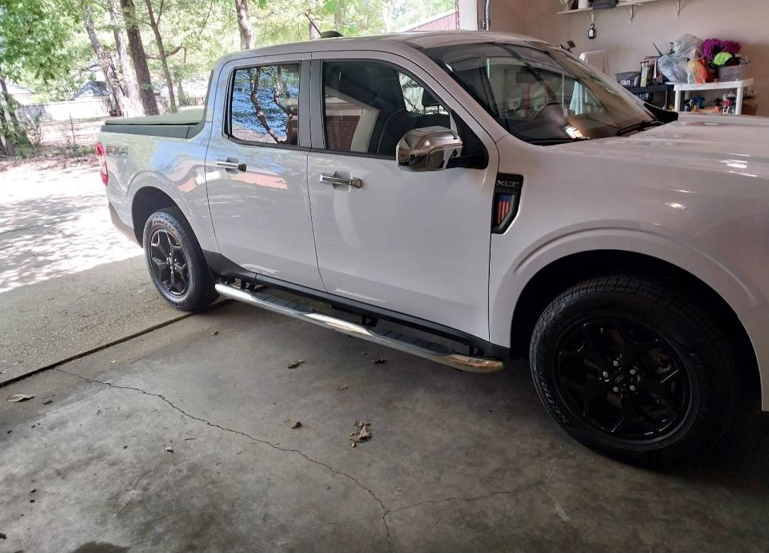 Ford Maverick New running boards.   Thoughts?   Should i add Mabett fender flares? 1000013568