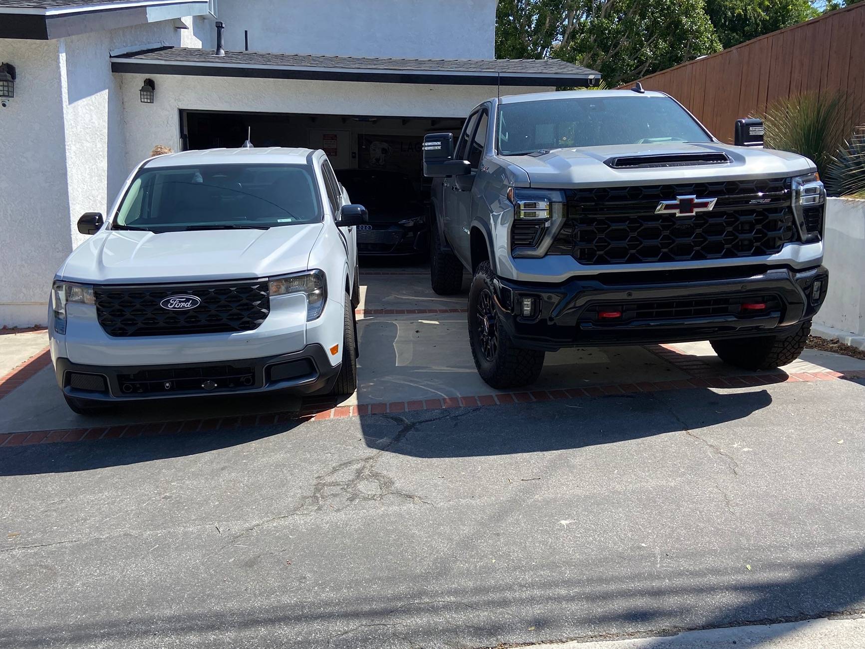 Ford Maverick Post your Maverick next to ridiculously large trucks - photos thread IMG_3335