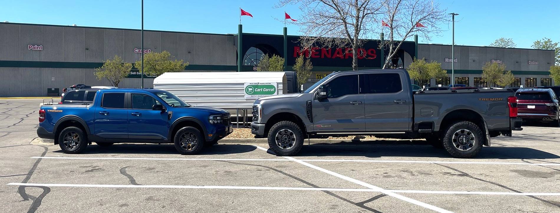 Ford Maverick Post your Maverick next to ridiculously large trucks - photos thread IMG_1353
