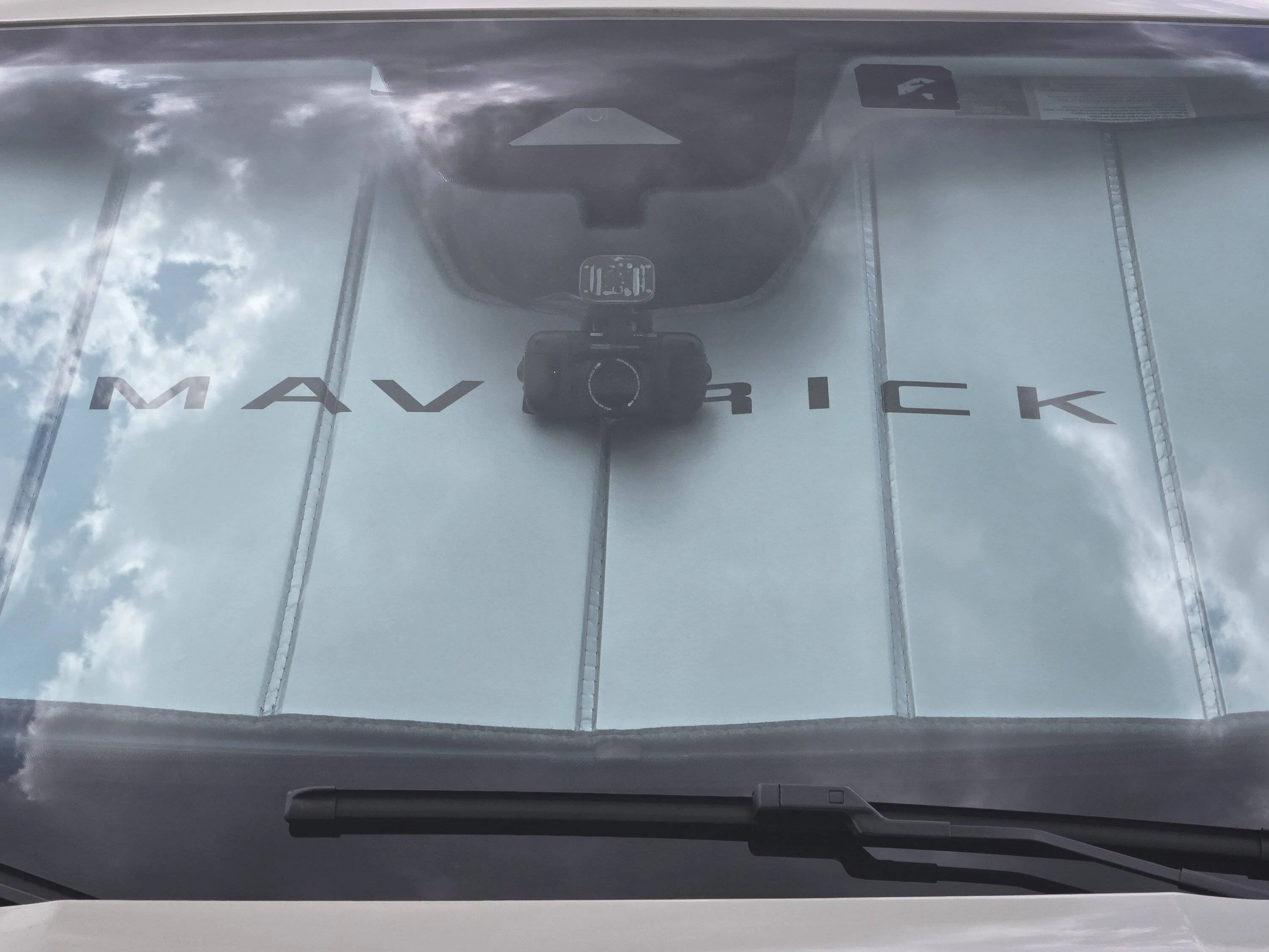Ford Maverick 2025 Mav Lariat Rexing R4 Plus Front and Rear Hardwired Dash Cam Photos 20250518_131109