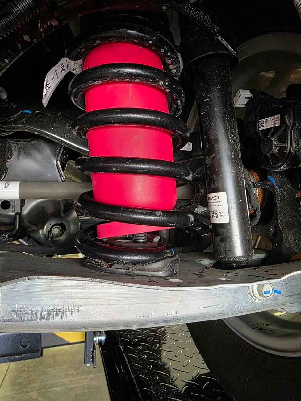 Ford Maverick 2025 AWD hybrid Maverick - air bag suspension and compressor(s) install. Original airbag seatin