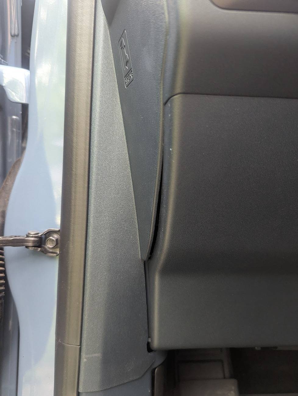 Ford Maverick Interior panel scratches HELP PXL_20250429_144656189