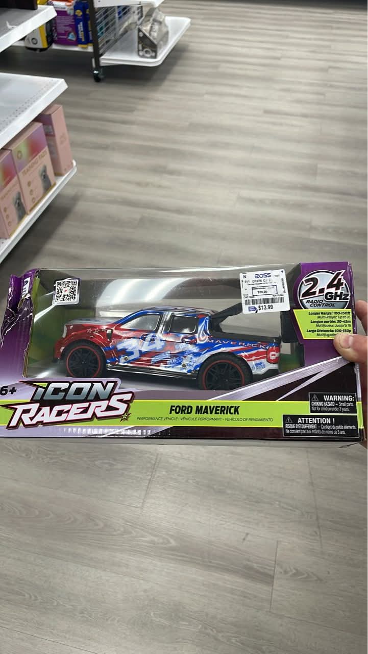 Ford Maverick 1:18 scale R/C Maverick 1000005465