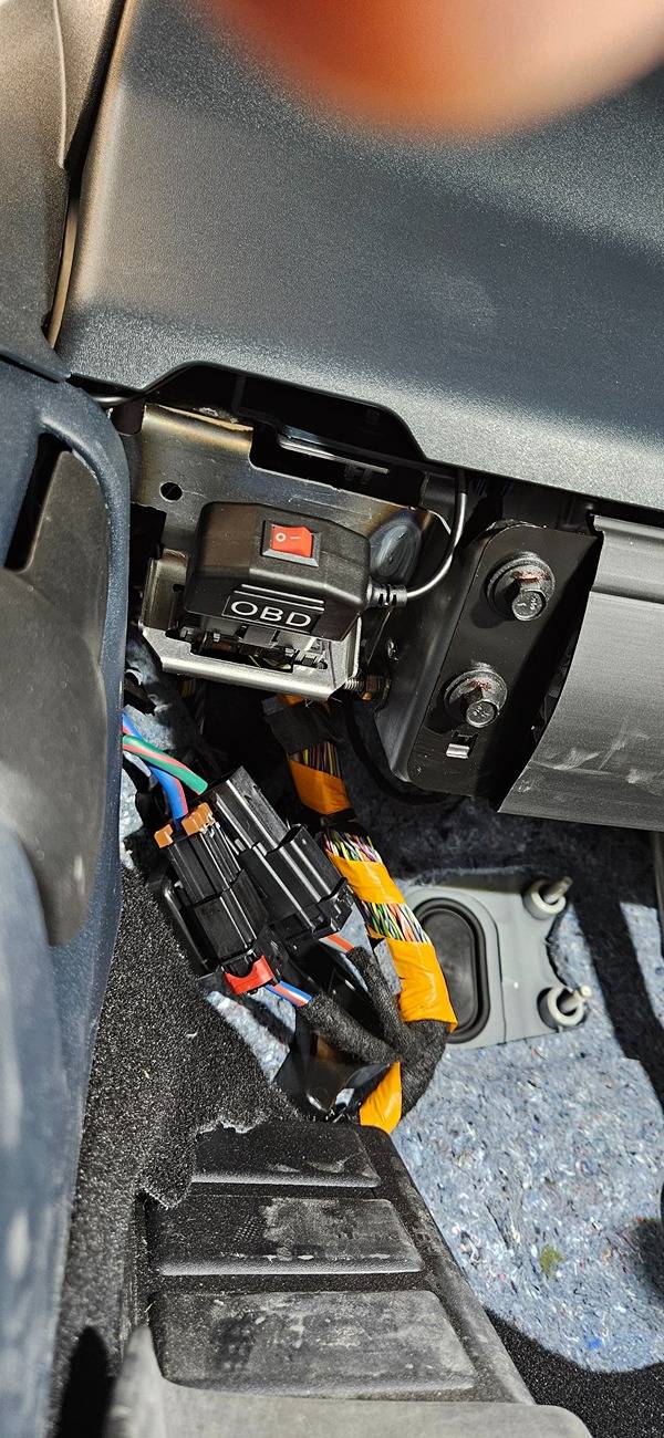 Ford Maverick Accessory Power for Dashcam 20250524_100740