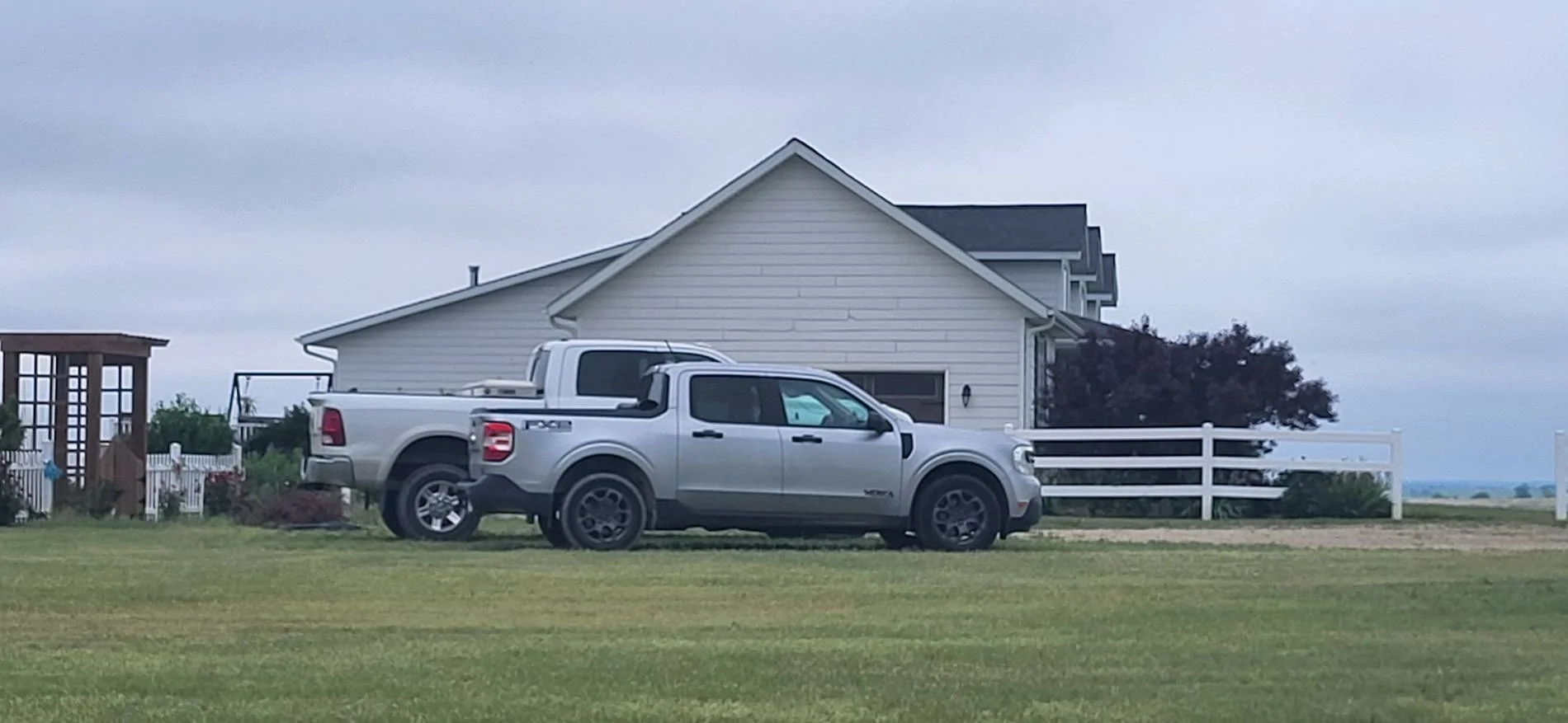 Ford Maverick Post your Maverick next to ridiculously large trucks - photos thread 20250527_133739