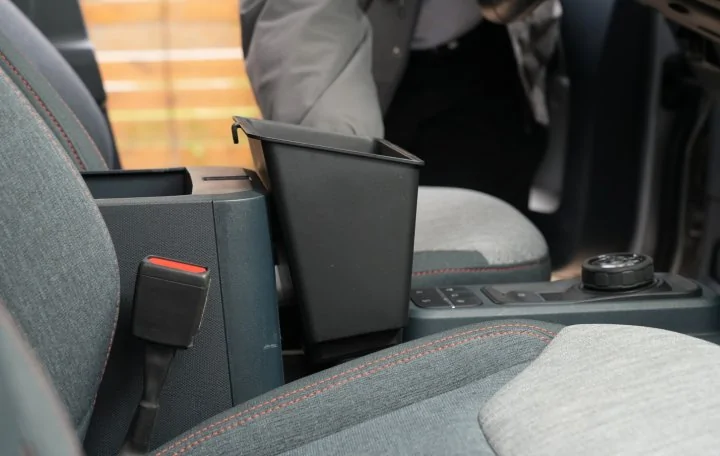 Ford Maverick Mabett Trash Can Multi-Scenario Organizer Available Now! lQLPKHLYixRzIsfNA5fNBauwq6ONa0jJDD4IGWHPRLdcAQ_1451_919
