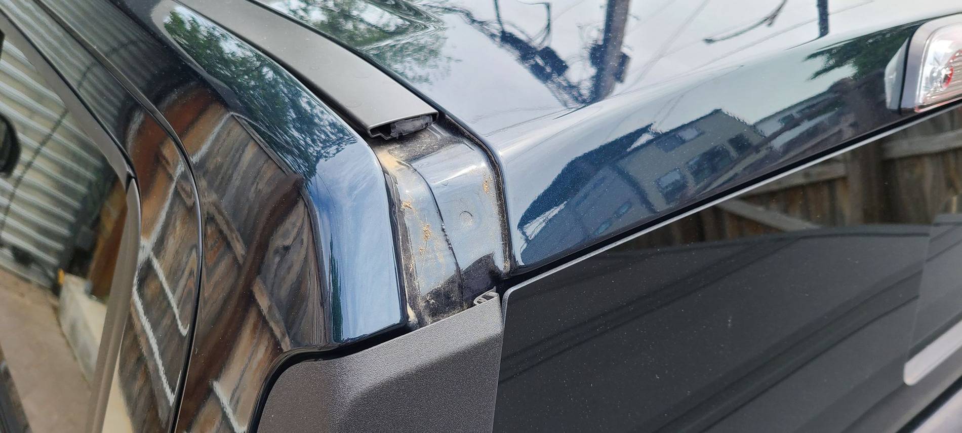 Ford Maverick Missing trim above rear window - anyone else? missing_trim