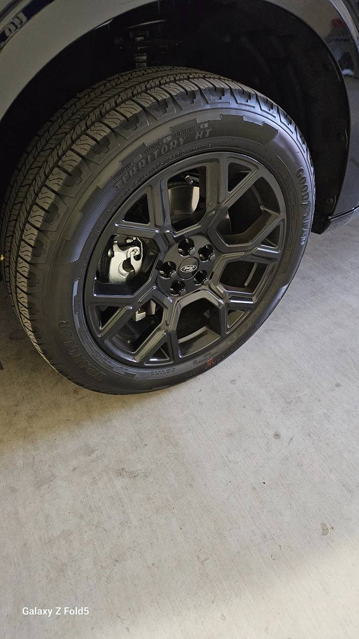 Ford Maverick Escape Take Off Wheels on Lobo 20250417_185751