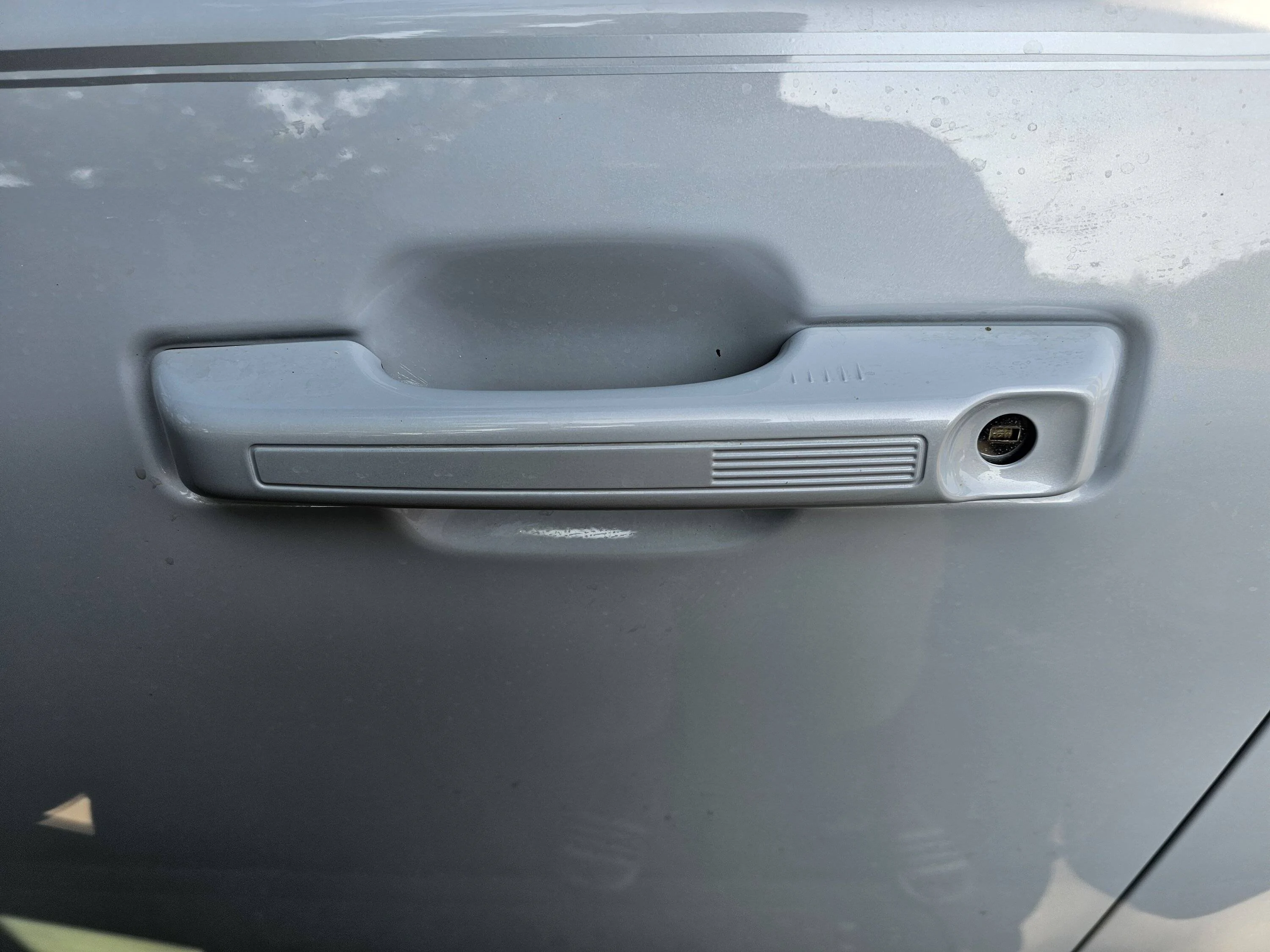 Ford Maverick Door handle sensor cover fell off 20250604_083208
