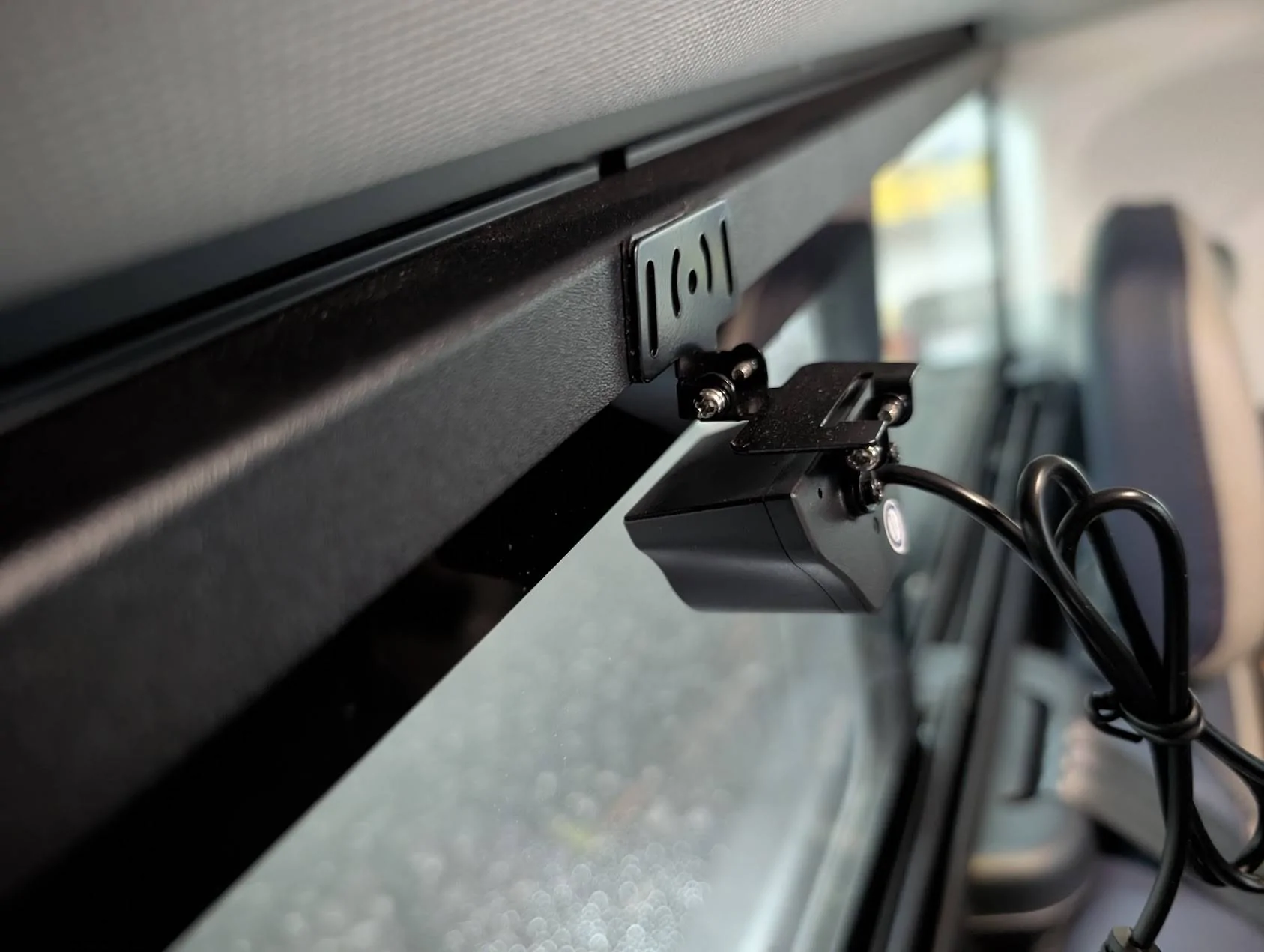 Ford Maverick Wolfbox (or maybe any) rear view camera - 3D print mount avoiding the rear 5th sliding window 1749349772277-cj