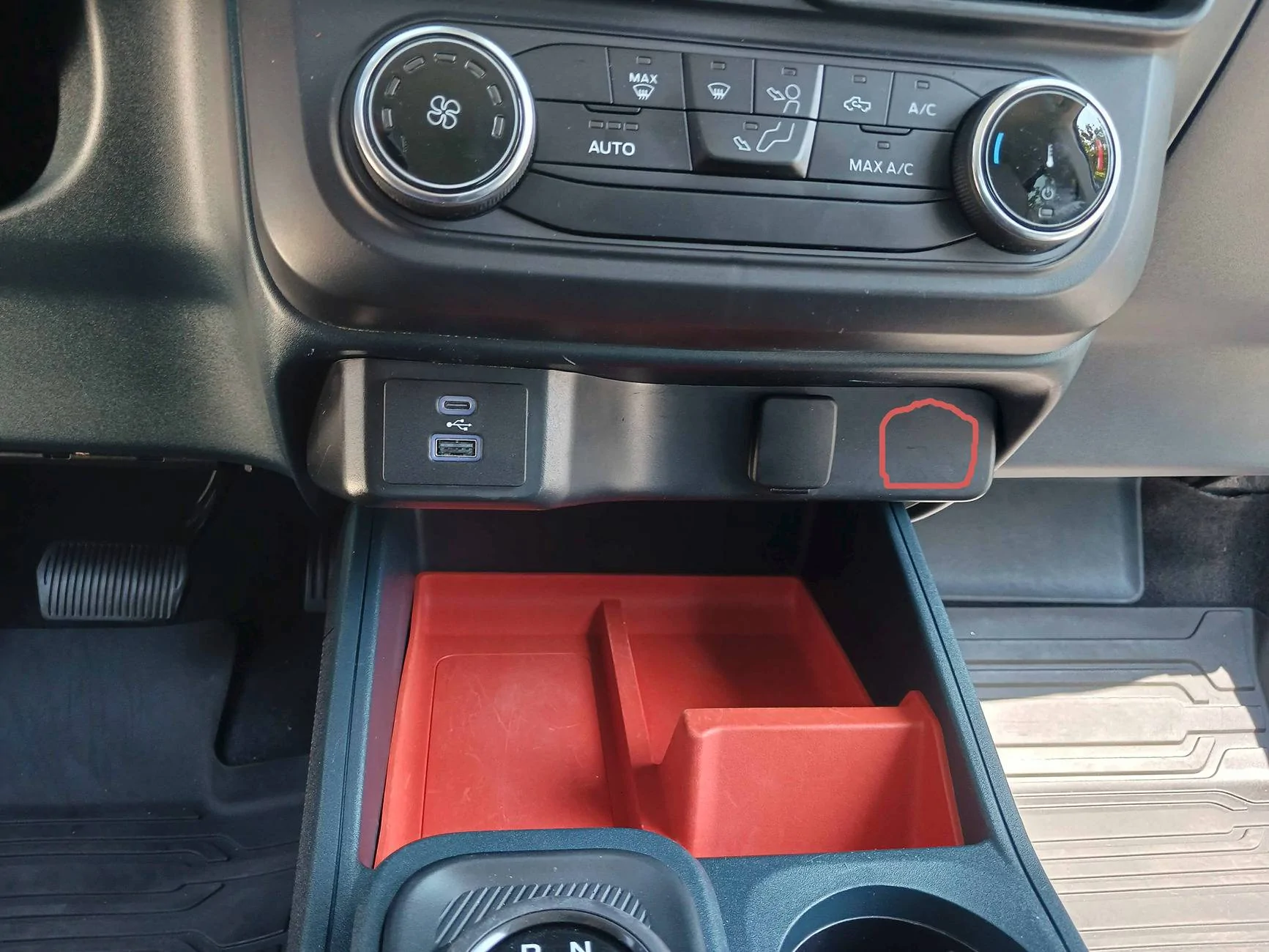 Ford Maverick Installing extra USB charging ports Maverick Dash
