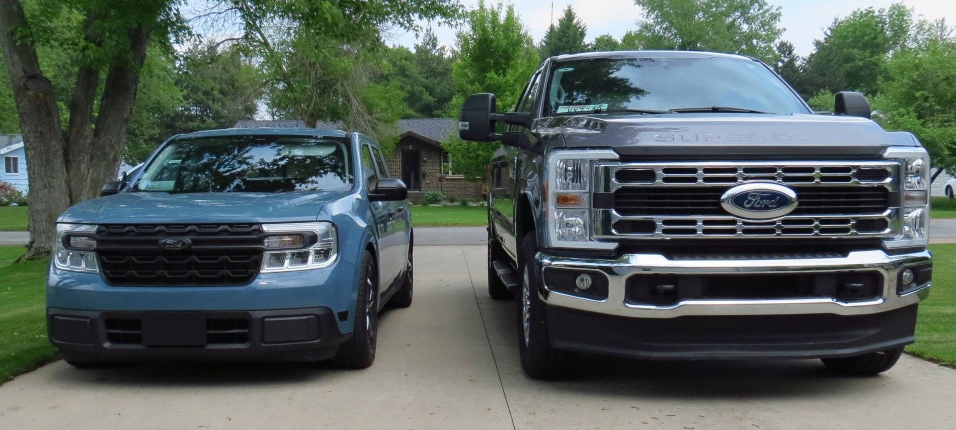 Ford Maverick Post your Maverick next to ridiculously large trucks - photos thread Img_4114