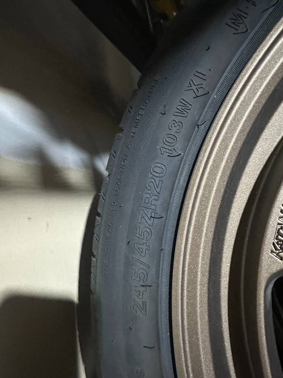 Ford Maverick 20' Katana rims and tires IMG_0073 (1)