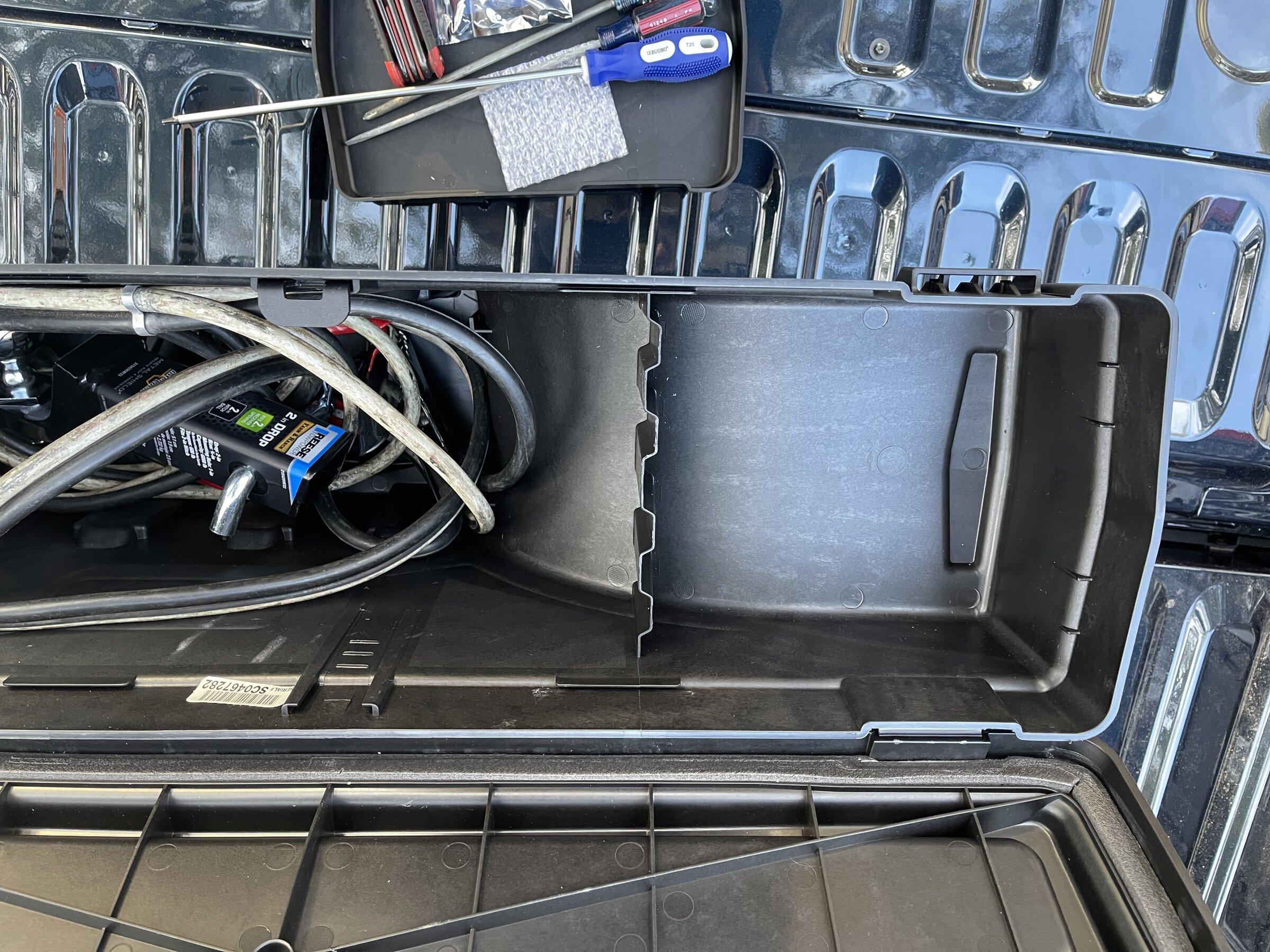 Ford Maverick Ford bed toolbox installed B74342B7-76FC-4090-8C97-E24C1AF99956