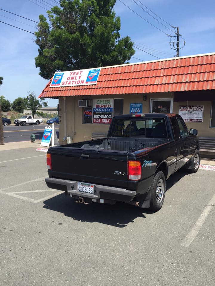 Ford Maverick Maverick poses with spiritual predecessor 2000 Ford Ranger R1