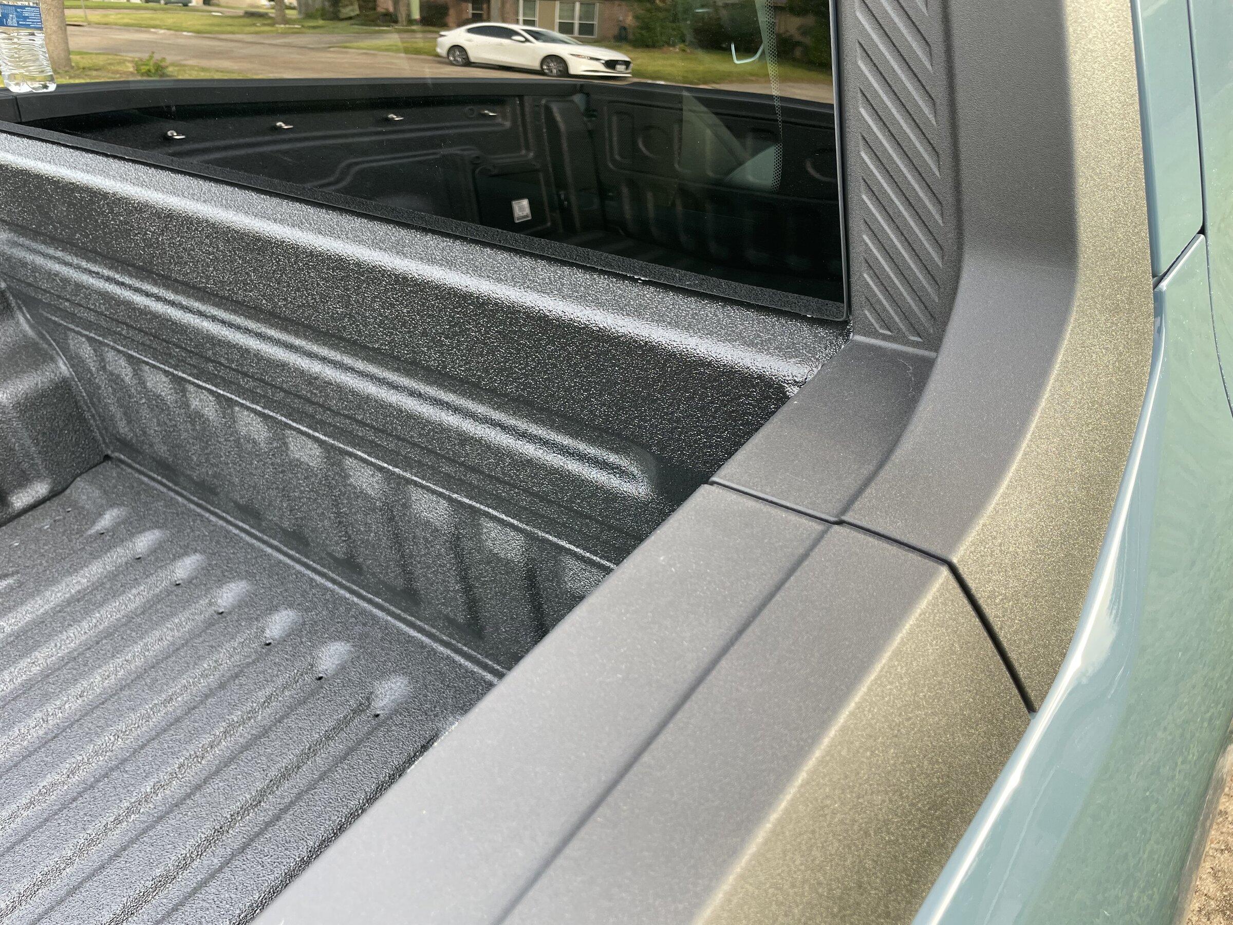 Ford Maverick bedliner battle Royale 5270BDDE-972B-437F-B201-AEDE994FFB29