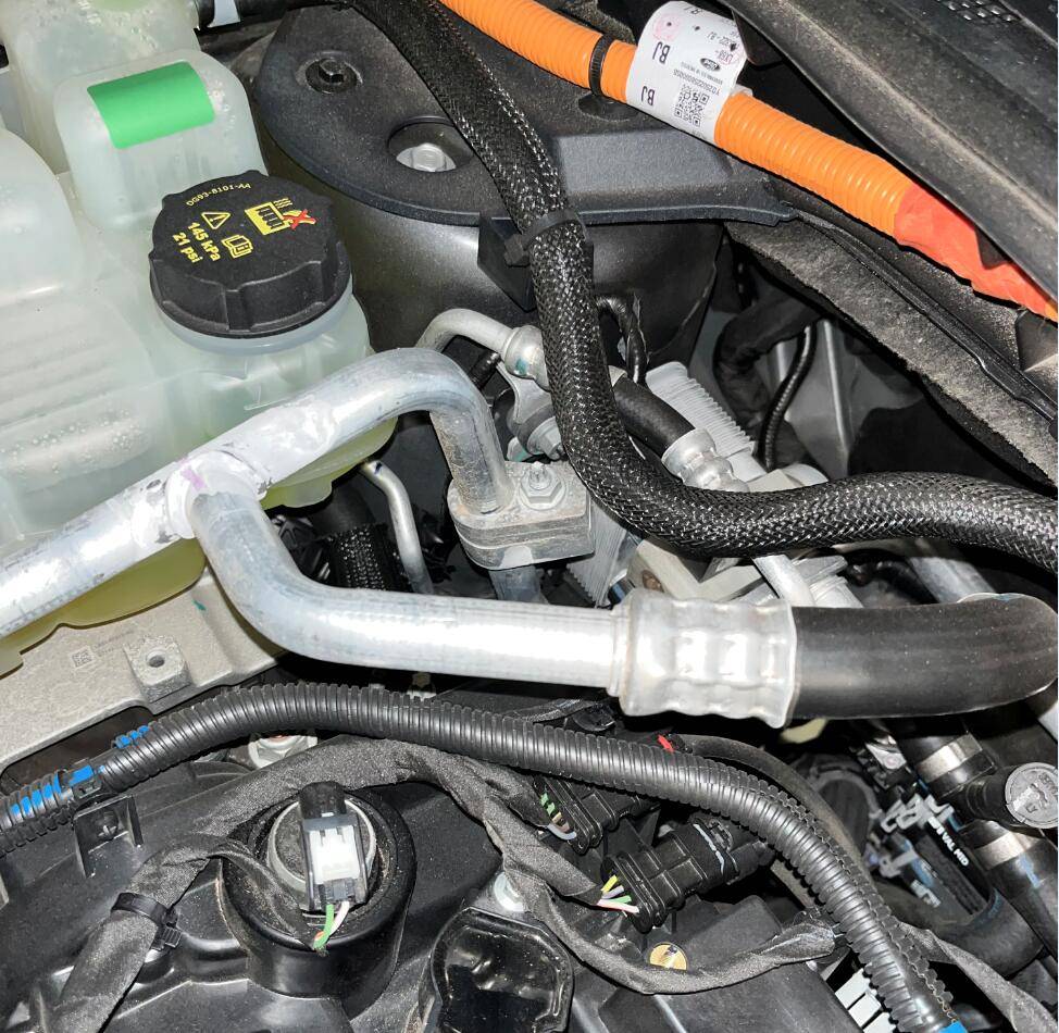Ford Maverick Hybrid Battery Seemed to Stop Working on Drive Home Today 1750273577601-43