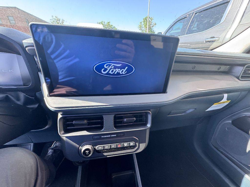 Ford Maverick 2025 Ford Maverick XLT Hybrid AWD F5080-BE1407E09E0E562528E8DD2778721238 (1)
