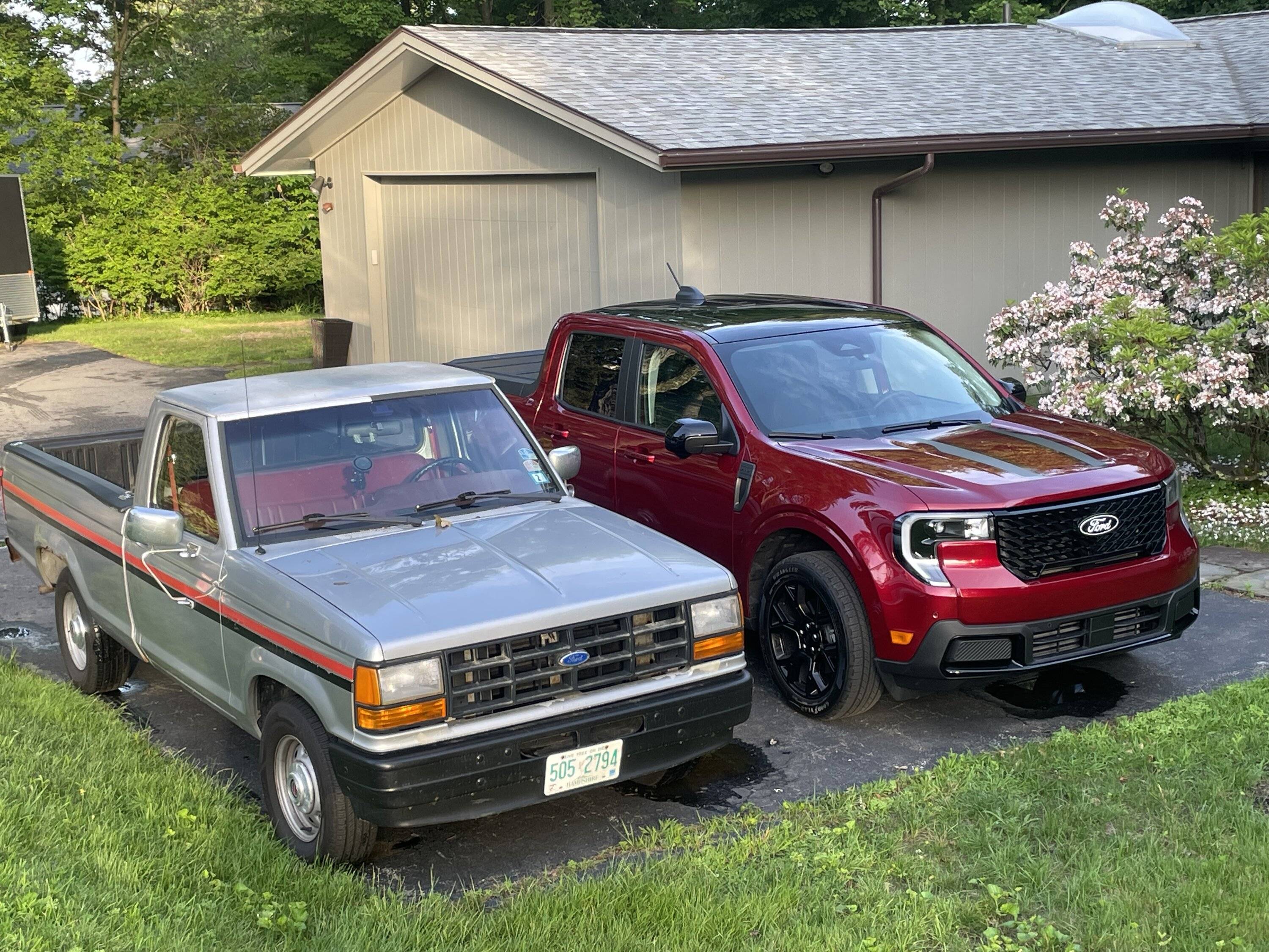 Ford Maverick 1989 Ranger & 2025 Maverick - brothers separated by 36 years IMG_3200
