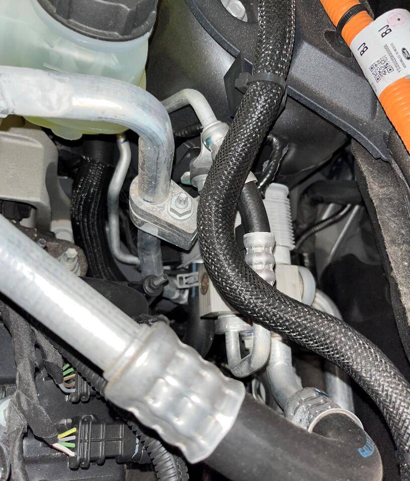 Ford Maverick Hybrid Battery Seemed to Stop Working on Drive Home Today 1750337914525-k6