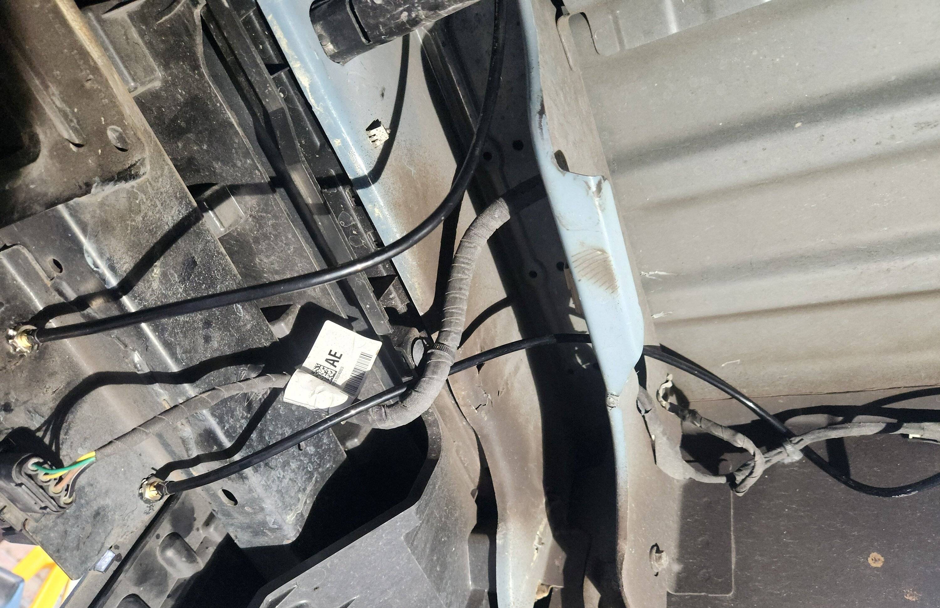 Ford Maverick Air Lift 1000 Air Bag Spring Kit install (2022 Hybrid XL) PD4