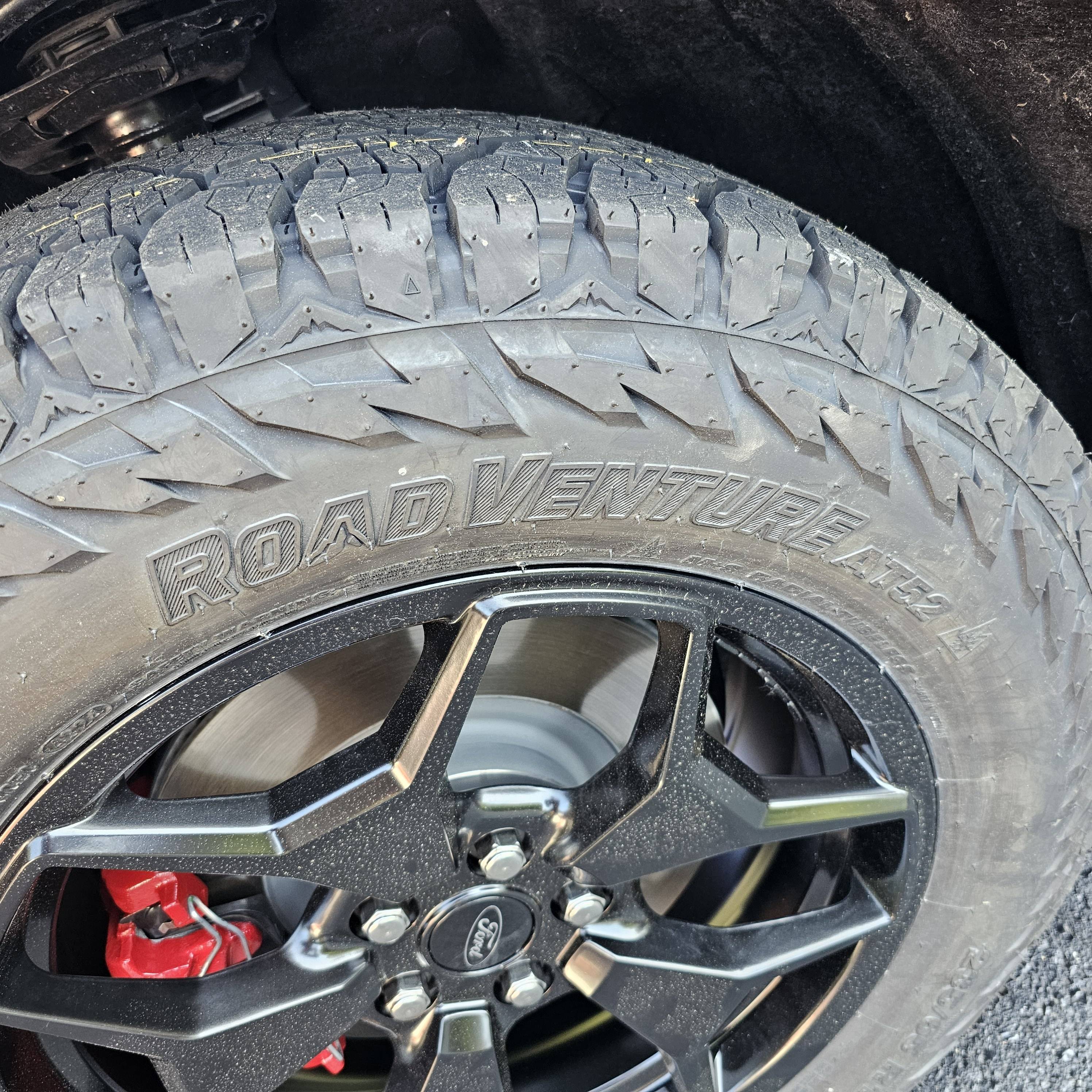 Ford Maverick 2025 Lariat new shoes 1000025499