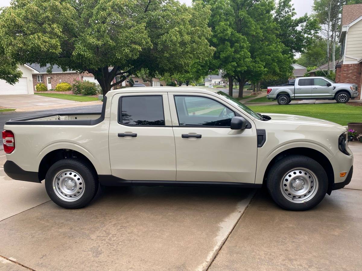 Ford Maverick Simple 2025 XL AWD Hybrid 4K mods Side View