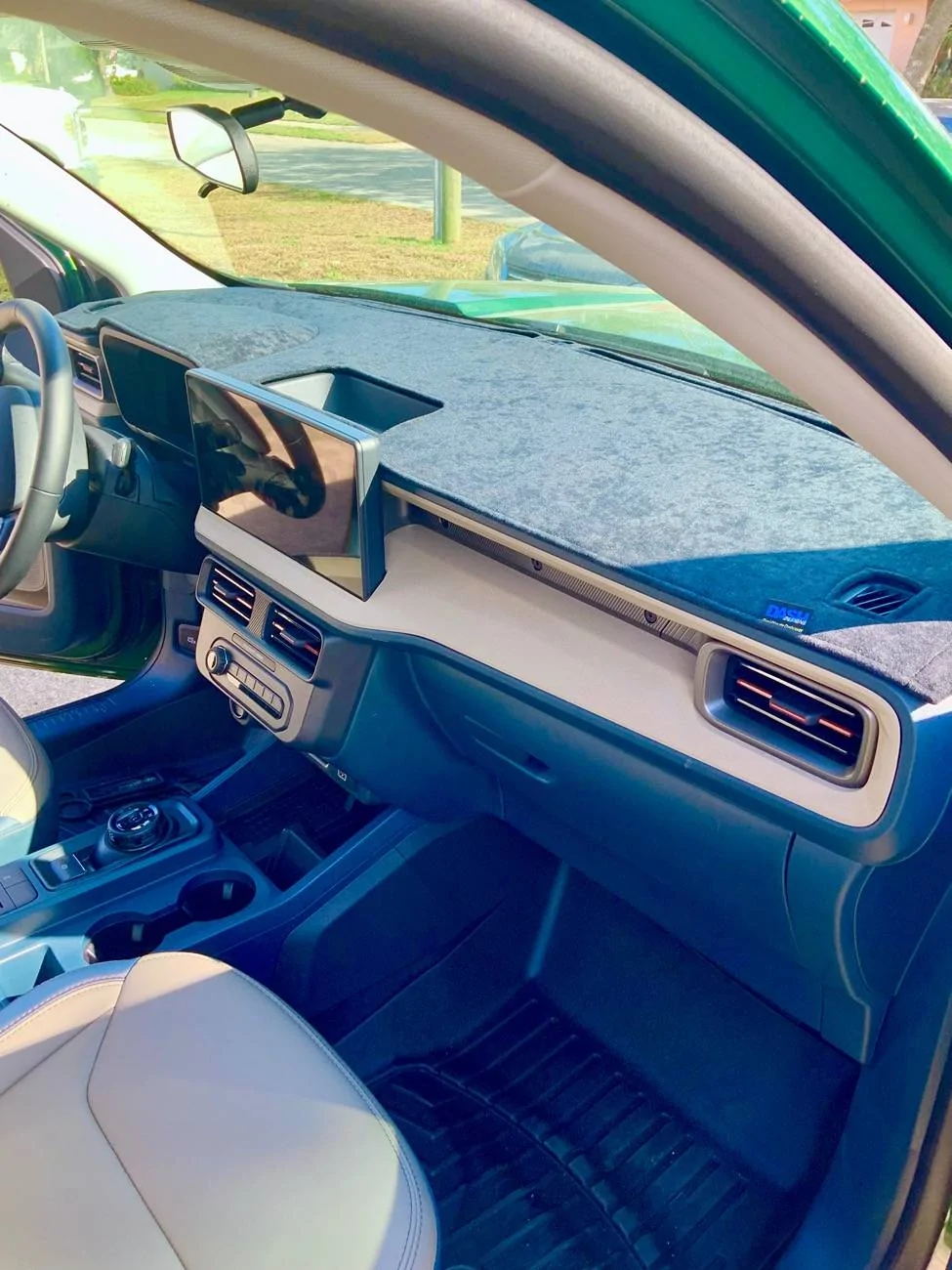 Ford Maverick Dash Mat without glue velcro IMG_4755