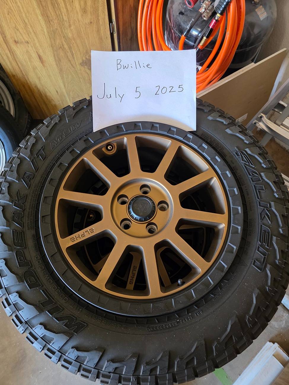 Ford Maverick ALPHA Foxtrot Bronze 17" with Wildpeak A/T tires 20250705_142033