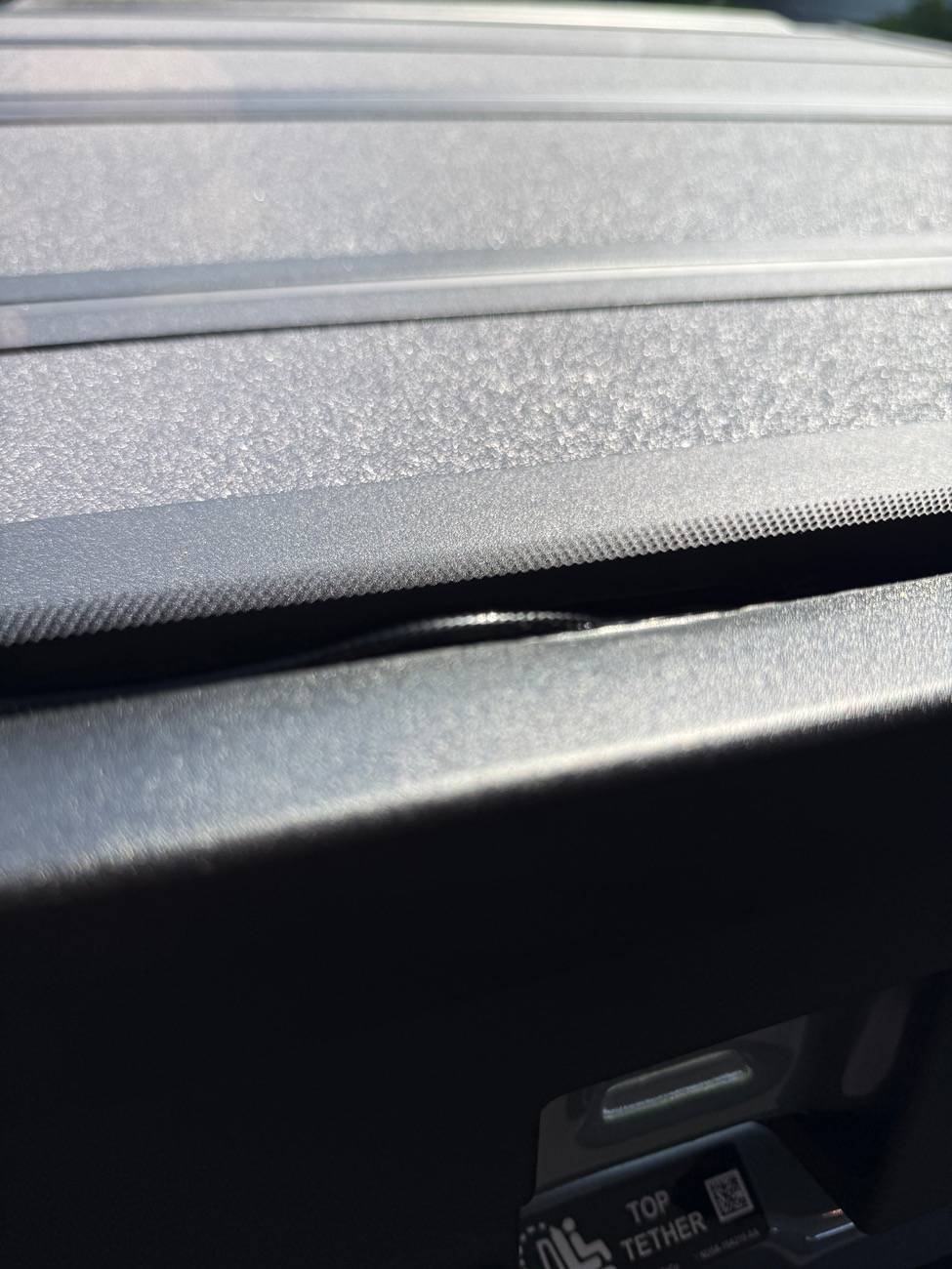Ford Maverick Rear window seal looks terrible IMG_5937.JPG