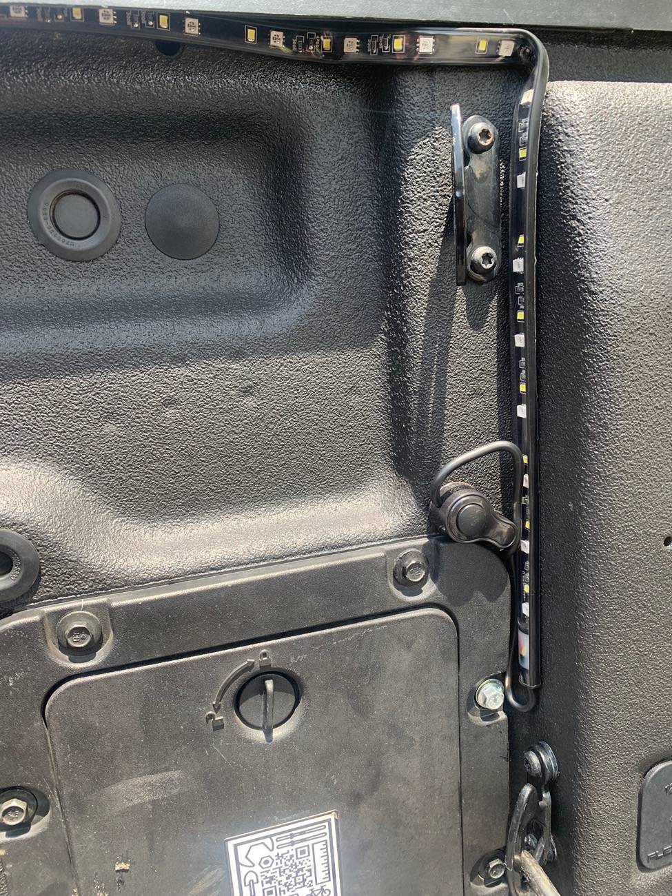 Ford Maverick 12V Bed Power outlets IMG_4078