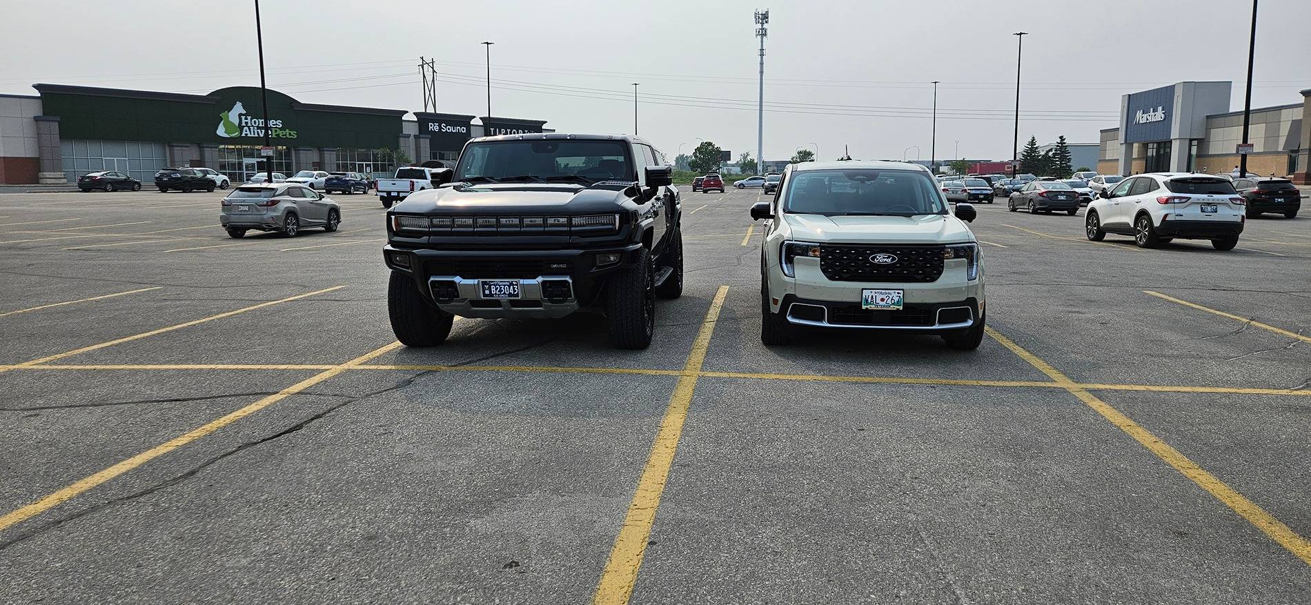 Ford Maverick Post your Maverick next to ridiculously large trucks - photos thread 20250712_172920