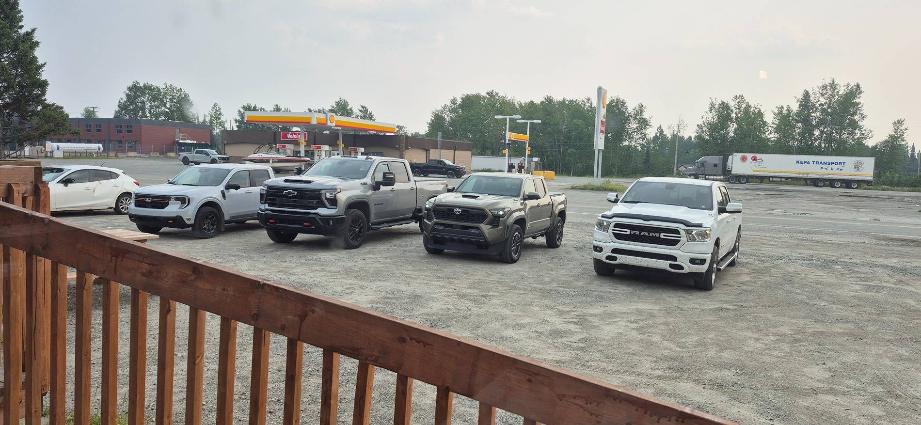 Ford Maverick Post your Maverick next to ridiculously large trucks - photos thread 20250718_165752