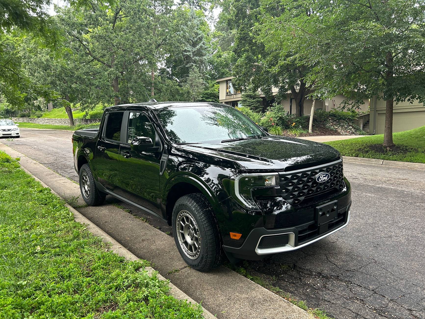 Ford Maverick 2025 Lariat Hybrid AWD in Shadow Black 2025-07-21-18.48.16.323