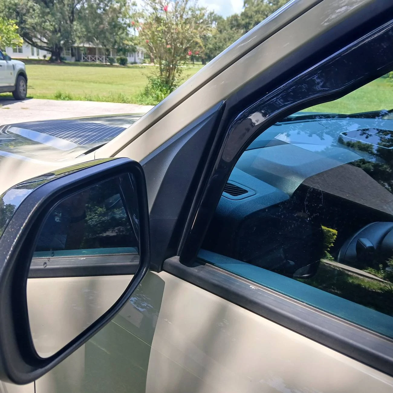 Ford Maverick Swapped Out The EGR Window Visors... 20250728_124817