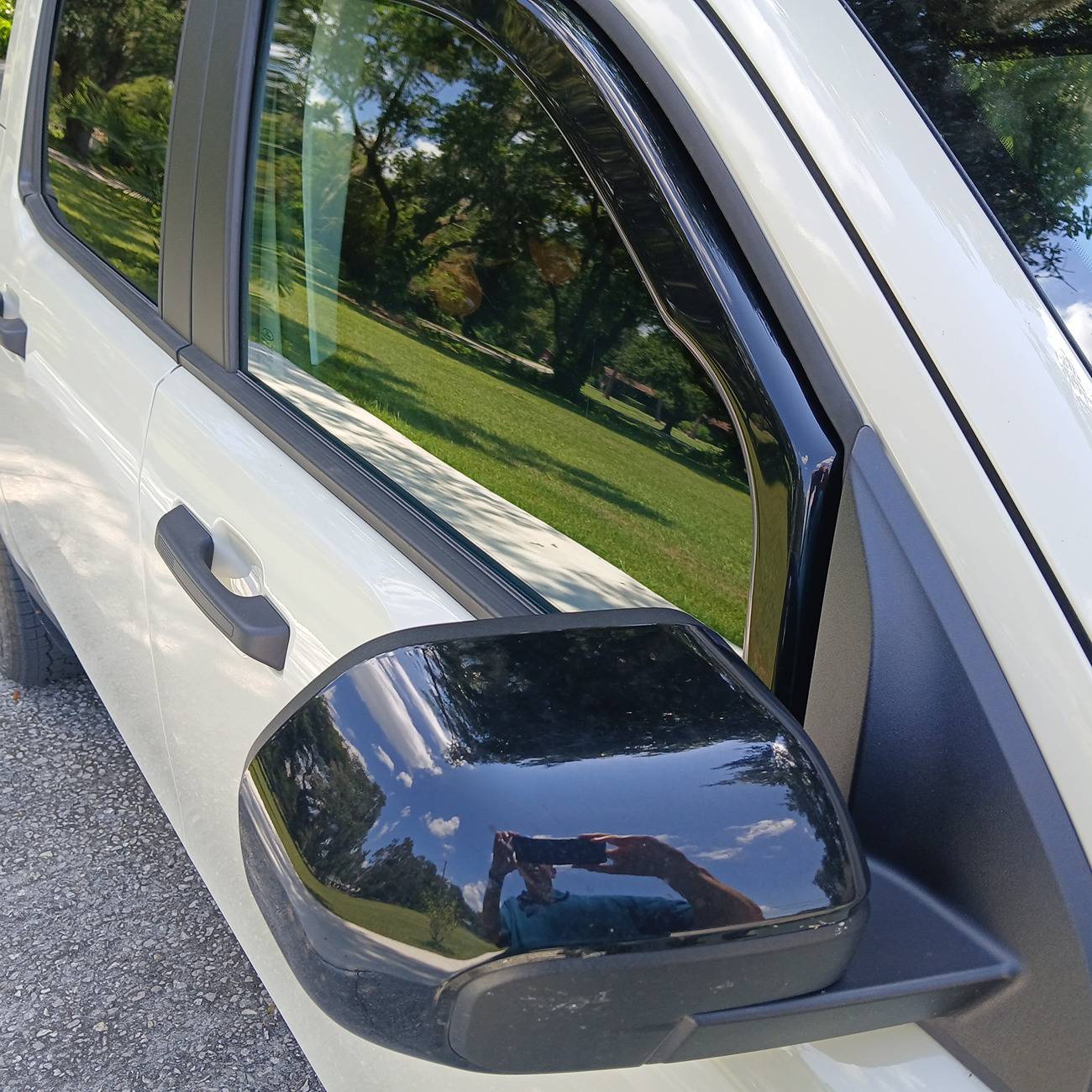 Ford Maverick Swapped Out The EGR Window Visors... 20250728_124839
