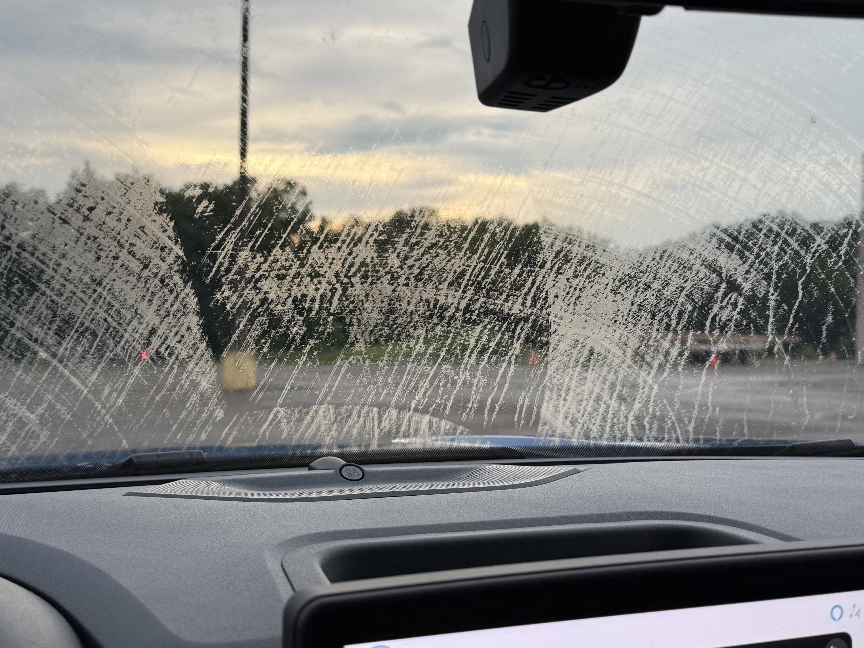 Ford Maverick Window fogging up too much? IMG_2098