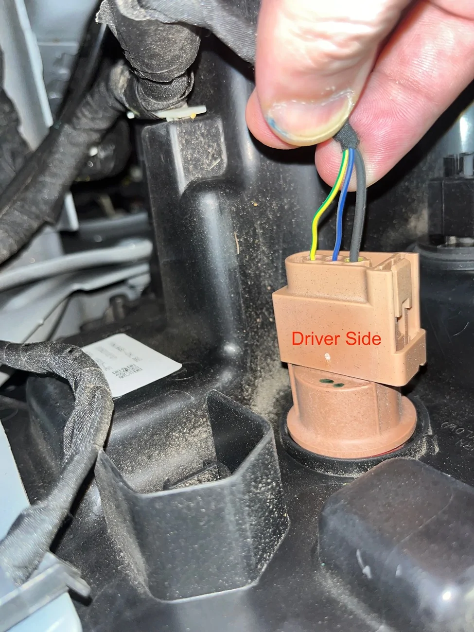Ford Maverick Wire Gauge for Exterior Turning LED signal IMG_9340