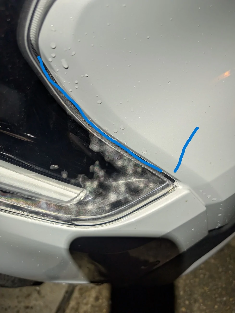 Ford Maverick Have you seen this uneven gap with the headlight assy PXL_20250306_000831960