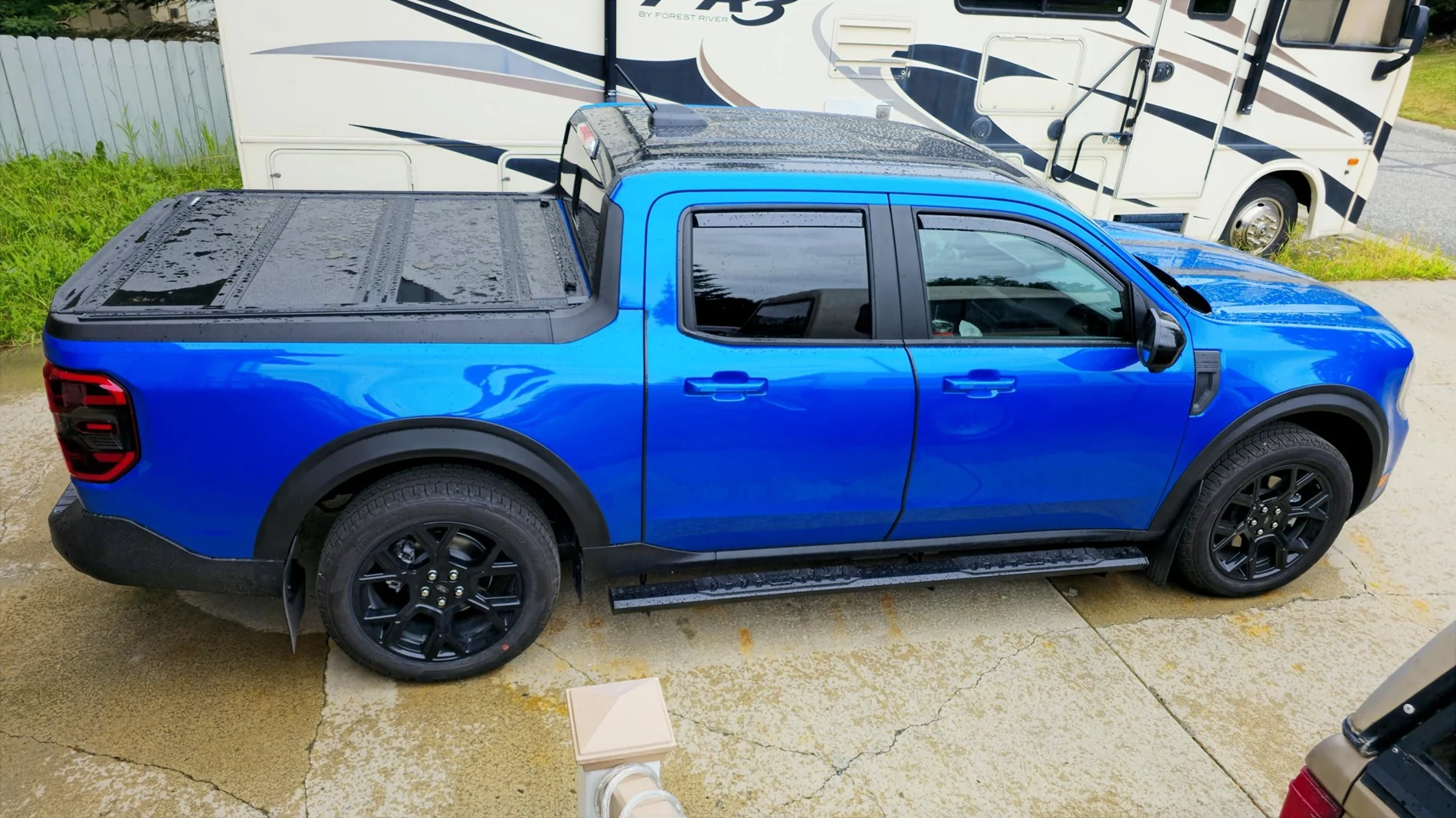 Ford Maverick Black Door Edge Guard on a Maverick with a  Black Appearance Package 2025 Maverick Home 07-20 20250720_165741[1]