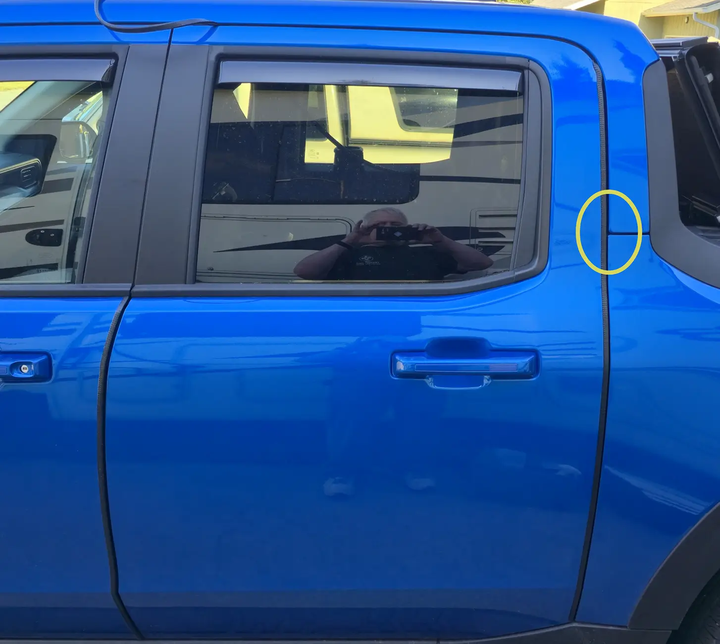Ford Maverick Black Door Edge Guard on a Maverick with a  Black Appearance Package 1754243300461-pu
