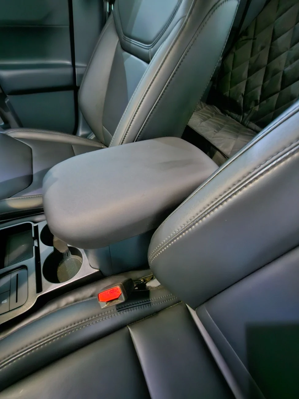 Ford Maverick 🐶🚗 Your Consoles Deserve Better – Mabett TPE Armrest Covers Are Here! 20250803_165418