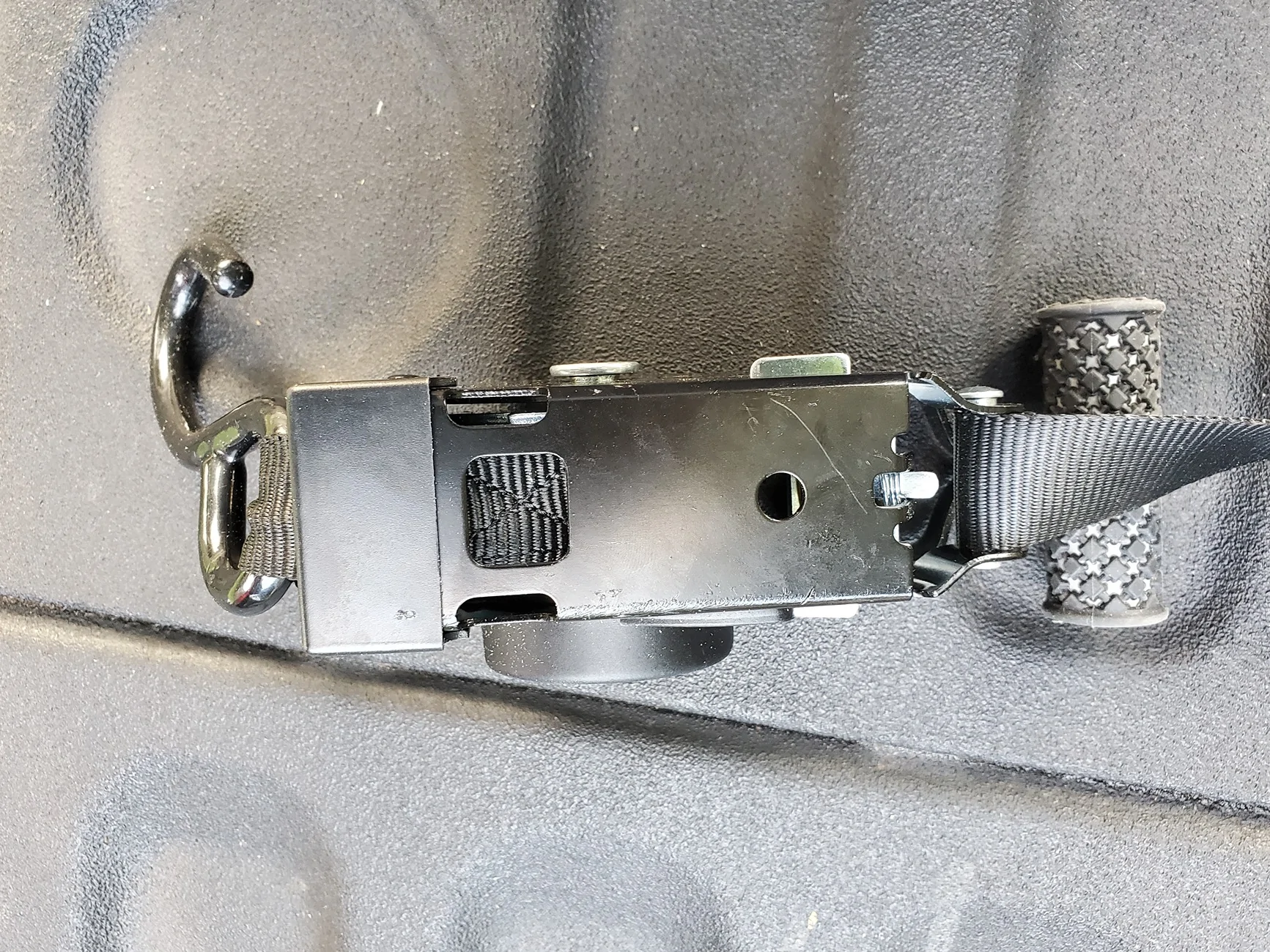 Ford Maverick Retractable Ratchet Strap for Bed Rails 20250803_194617