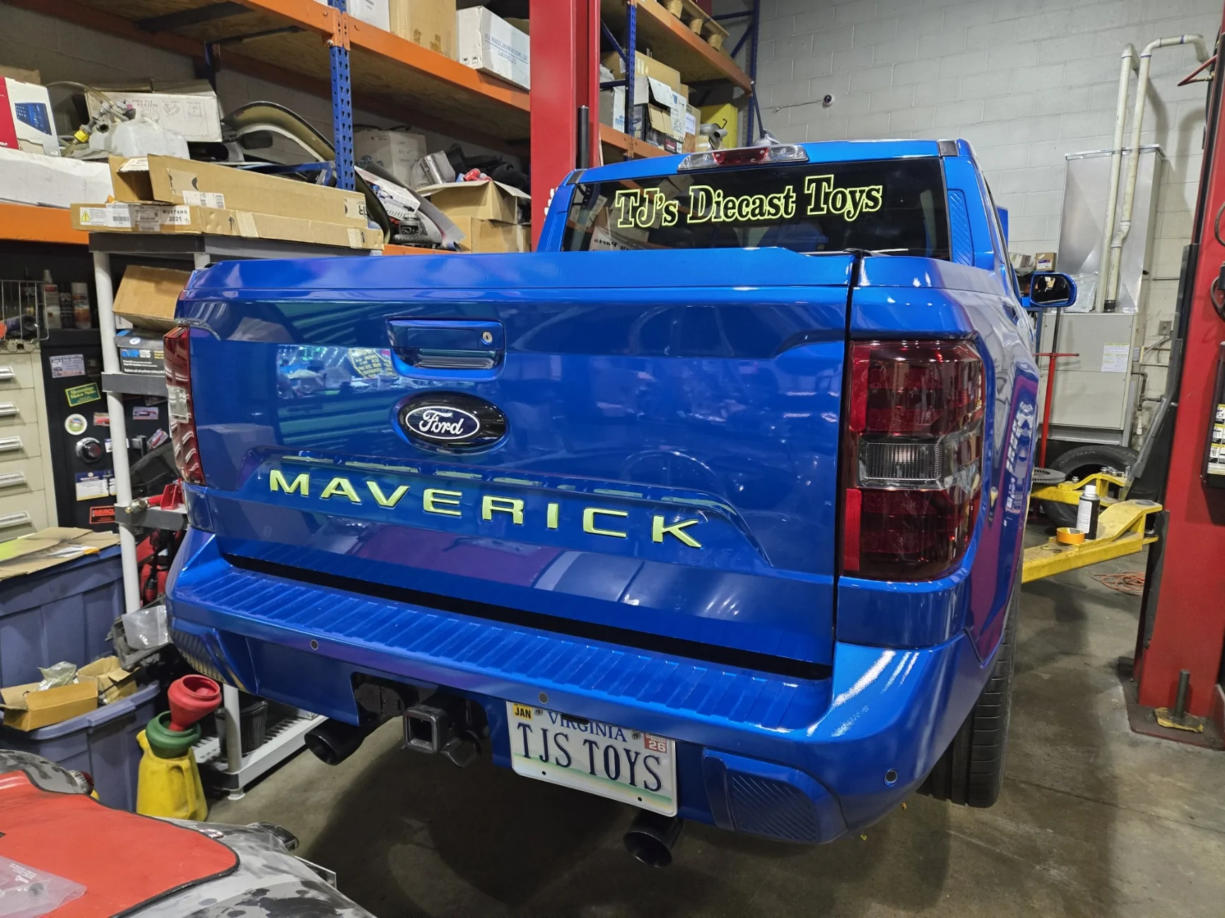 Ford Maverick 2025 Maverick Velocity Blue XL AWD Build tjs logo on rear windo