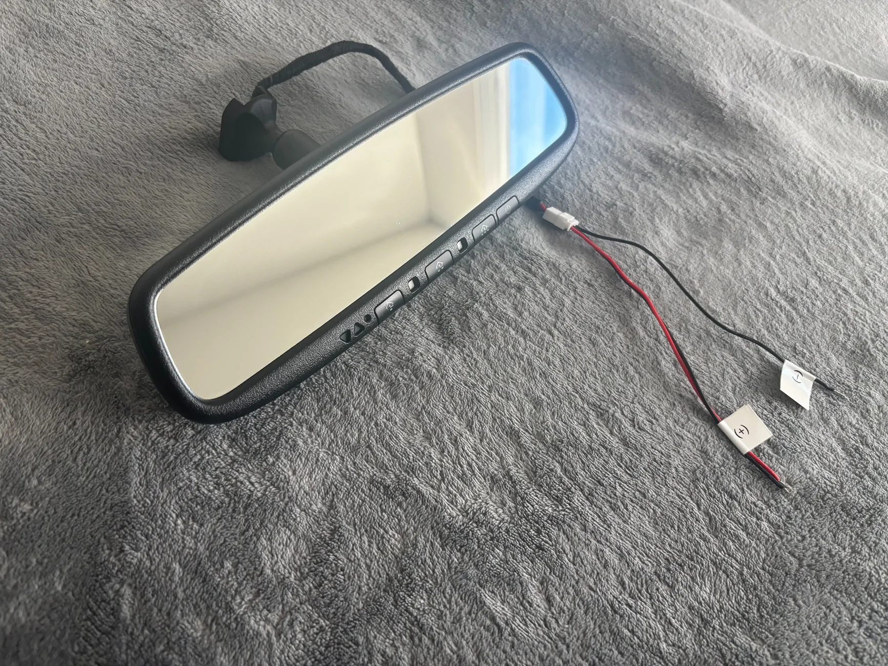 Ford Maverick Auto-Dimming Mirror with Homelink Garage Door Opener Installed! DIY how-to tutorial 1