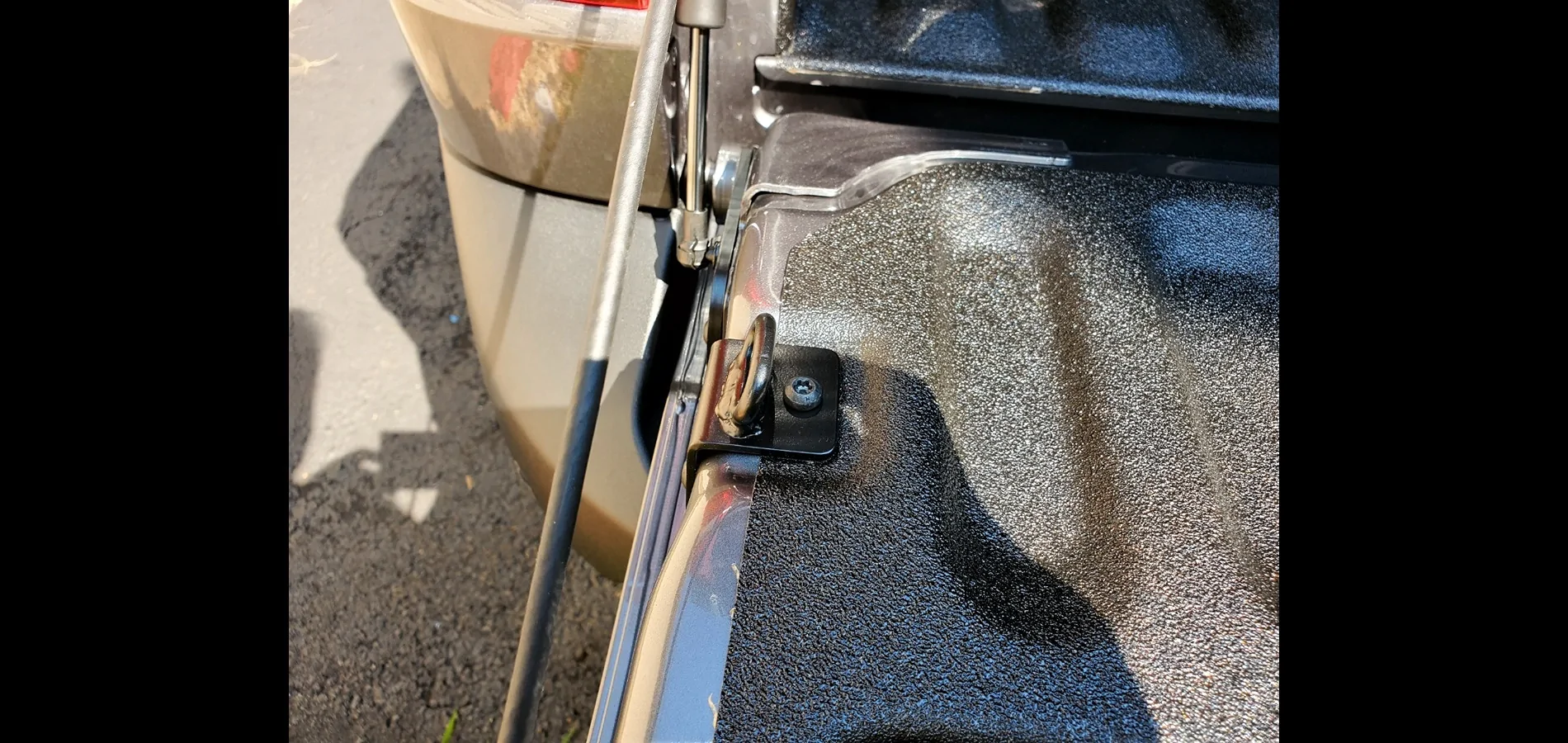 Ford Maverick Tailgate Tie Down Bracket, Clears Tailgate Assist Strut 2