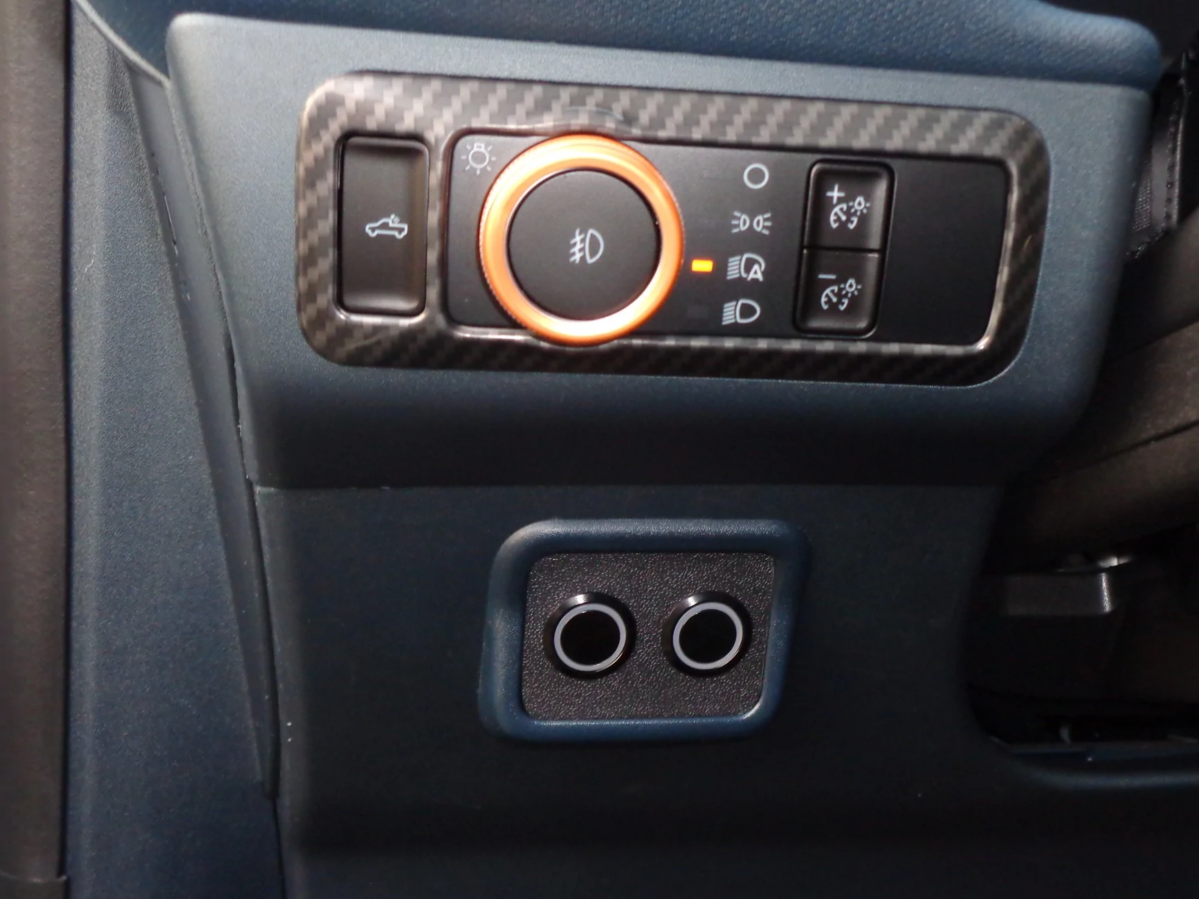 Ford Maverick F-150 Fog Lamp Switch and Wire Harness Installed in Maverick - DIY DSC00755